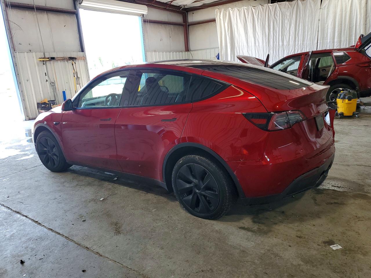 2024 TESLA MODEL Y — снимка 2