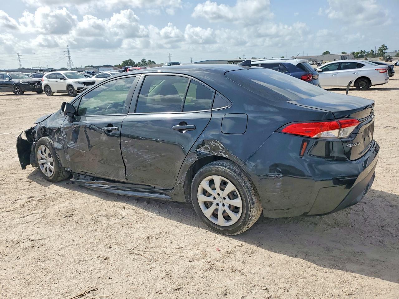 2021 TOYOTA COROLLA LE — снимка 2