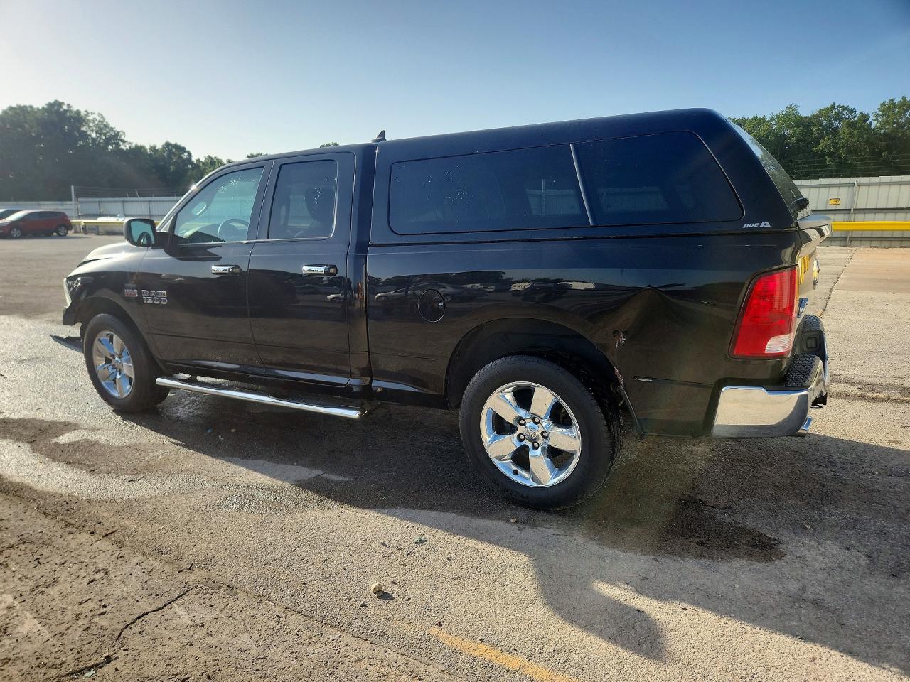 2017 RAM 1500 SLT — снимка 2