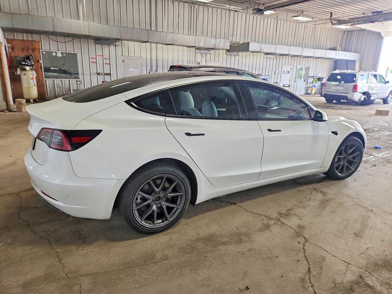 2023 TESLA MODEL 3 — снимка 3
