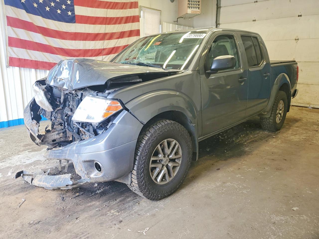 2017 NISSAN FRONTIER SV