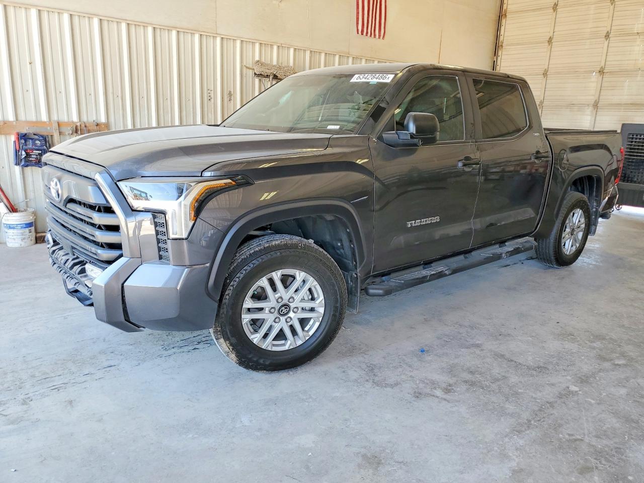 2025 TOYOTA TUNDRA