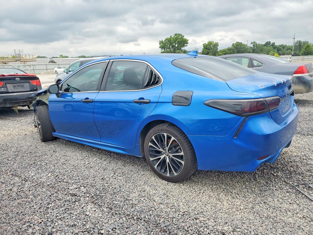 2019 TOYOTA CAMRY SE — снимка 2