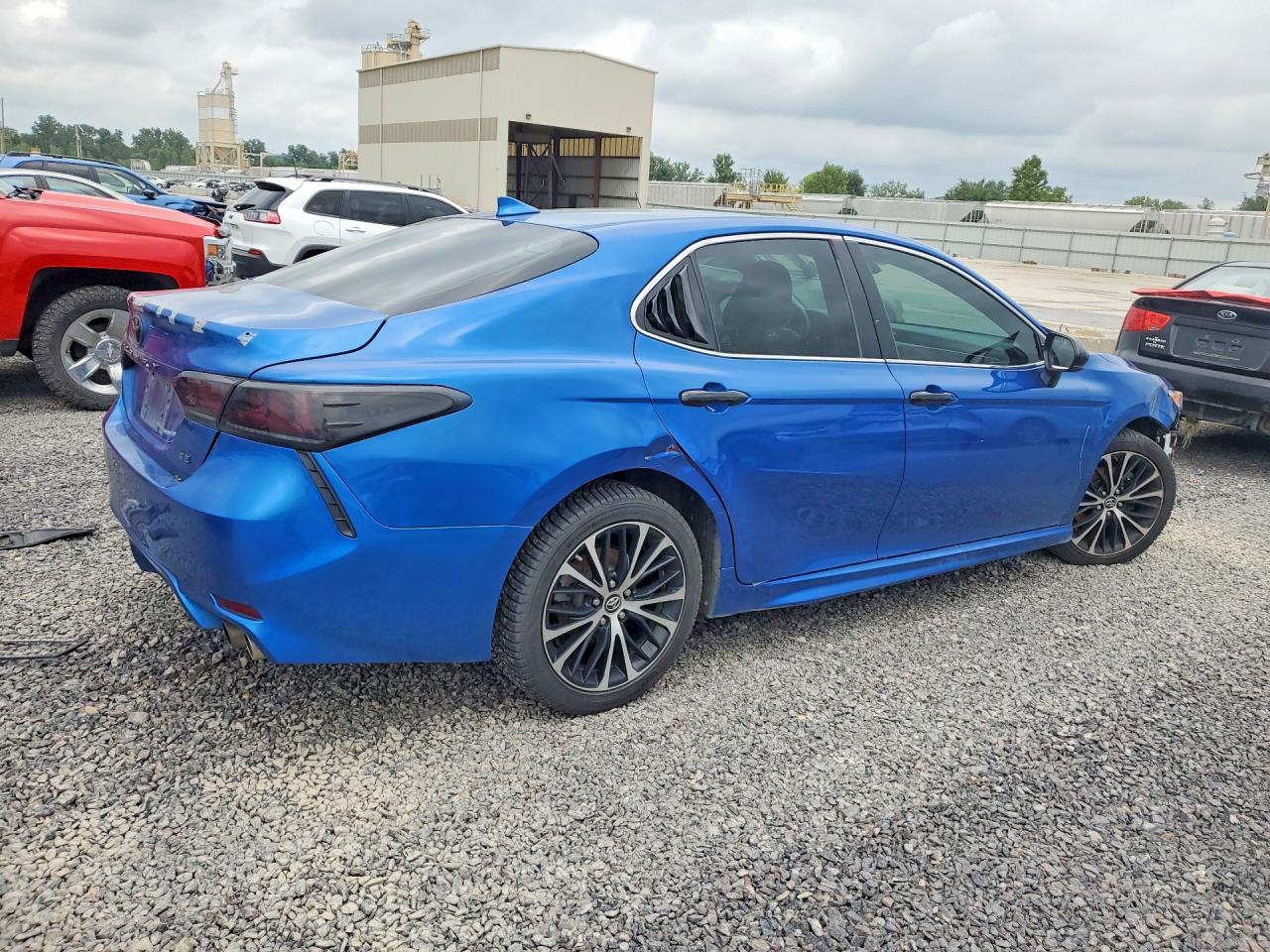 2019 TOYOTA CAMRY SE — снимка 3
