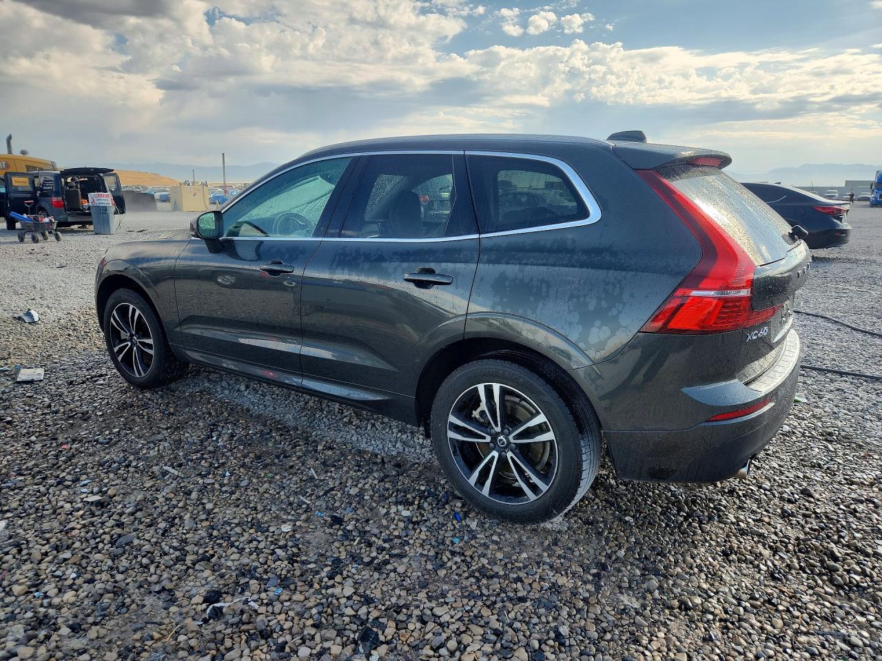 2020 VOLVO XC60 T6 MOMENTUM — снимка 2