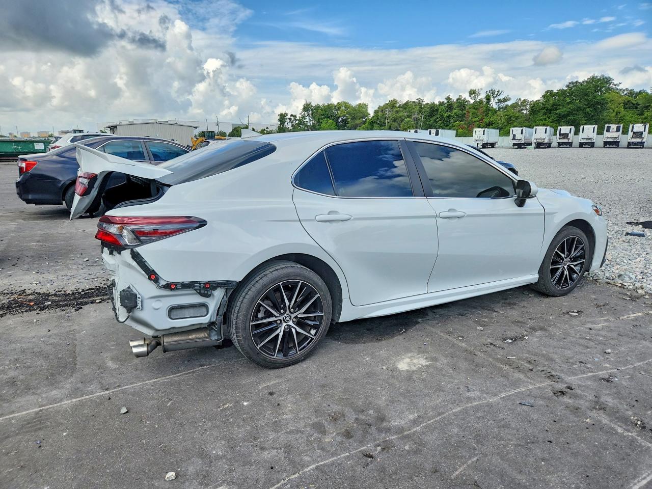2024 TOYOTA CAMRY SE — снимка 3