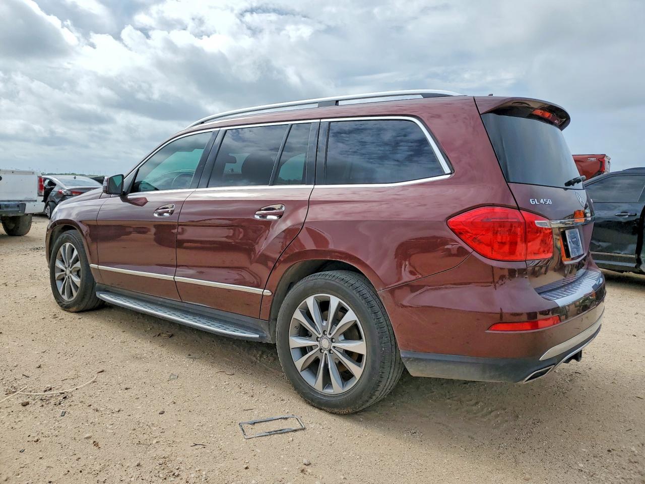 2013 MERCEDES-BENZ GL 450 4MATIC — снимка 2