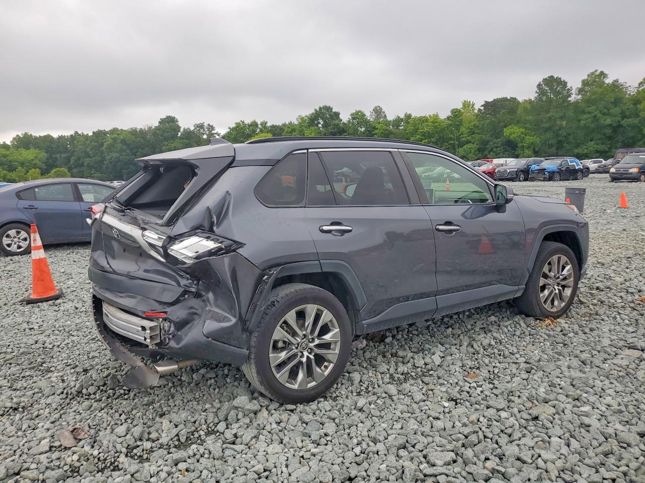 2020 TOYOTA RAV4 LIMITED — снимка 4