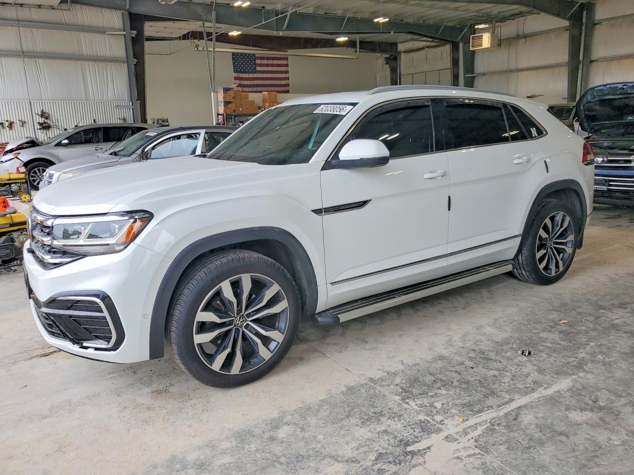 2020 VOLKSWAGEN ATLAS CROSS SPORT SEL PREMIUM R-LINE