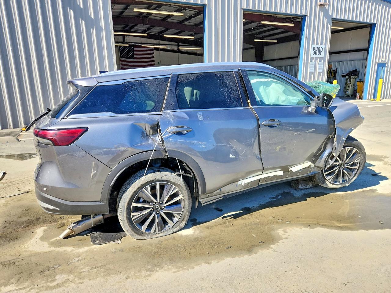 2026 INFINITI QX60 LUXE — снимка 3