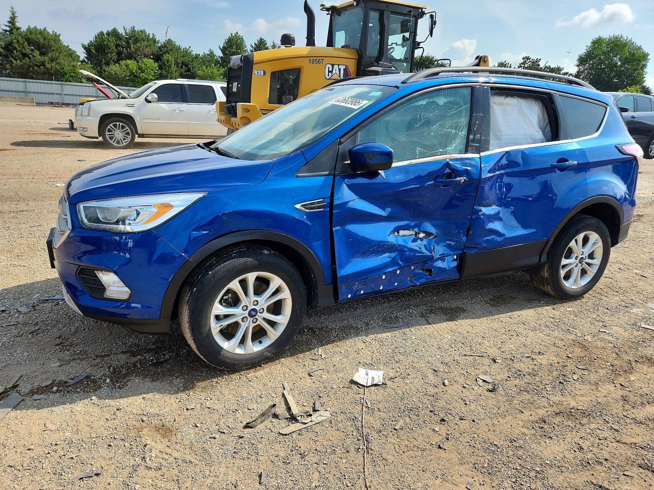 2017 FORD ESCAPE SE