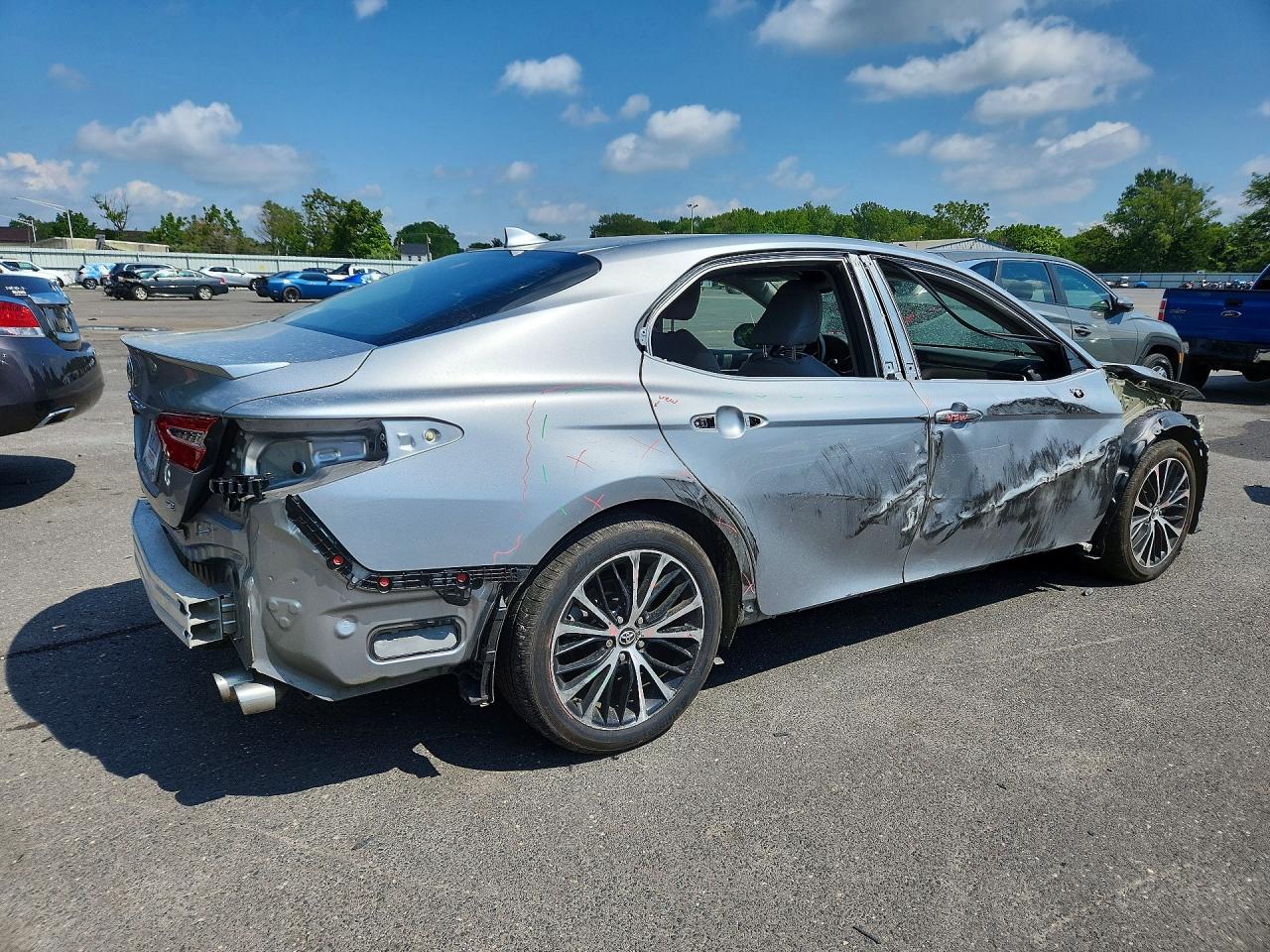 2019 TOYOTA CAMRY SE — снимка 3