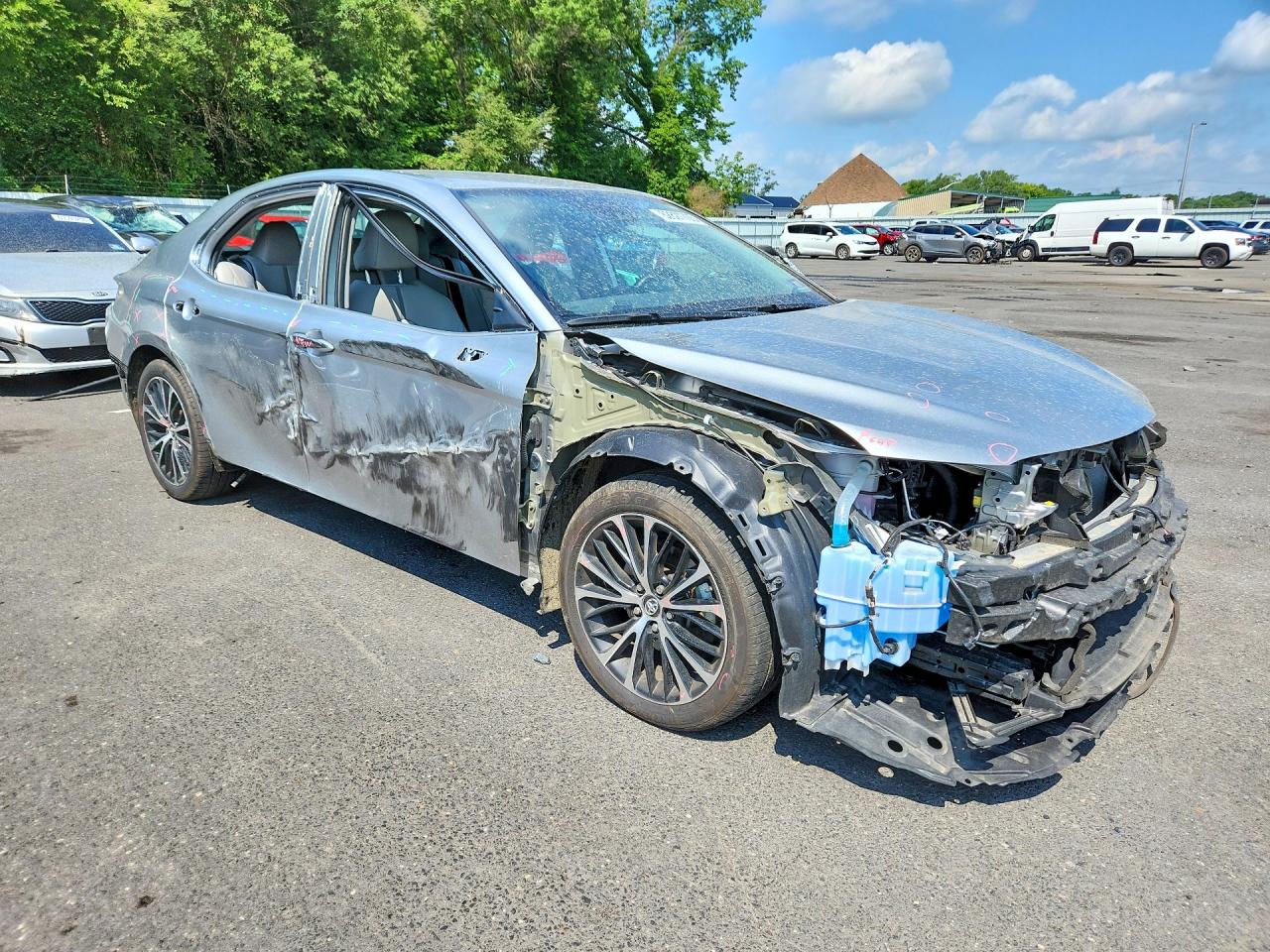 2019 TOYOTA CAMRY SE — снимка 4