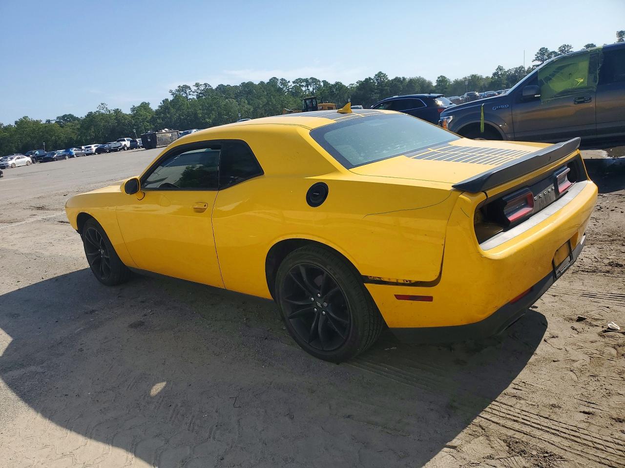 2017 DODGE CHALLENGER SXT — снимка 2