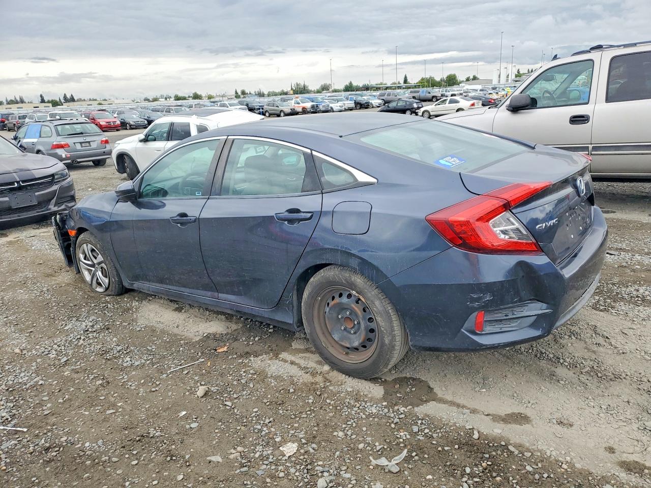 2018 HONDA CIVIC LX — снимка 2