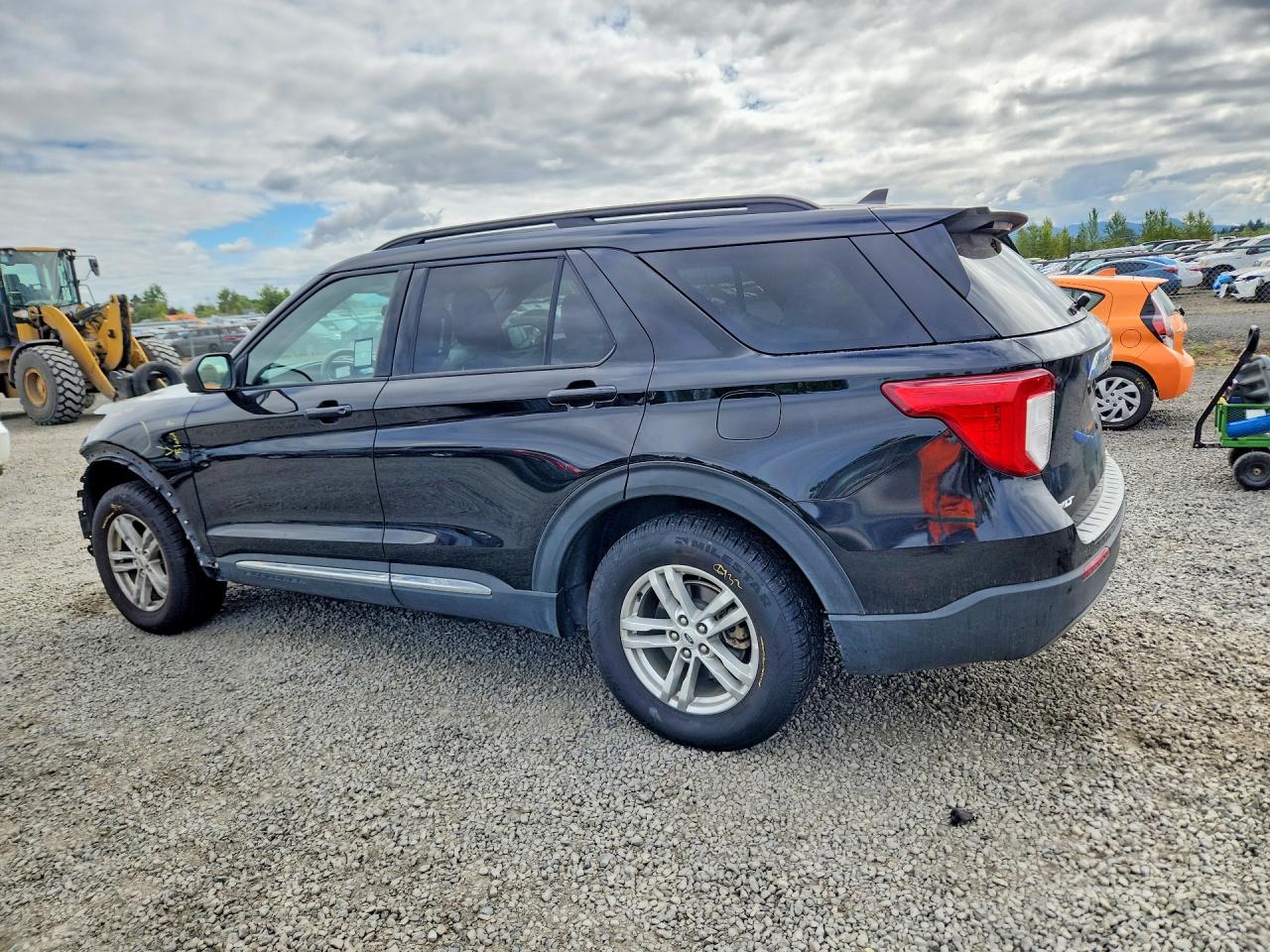 2022 FORD EXPLORER XLT — снимка 2