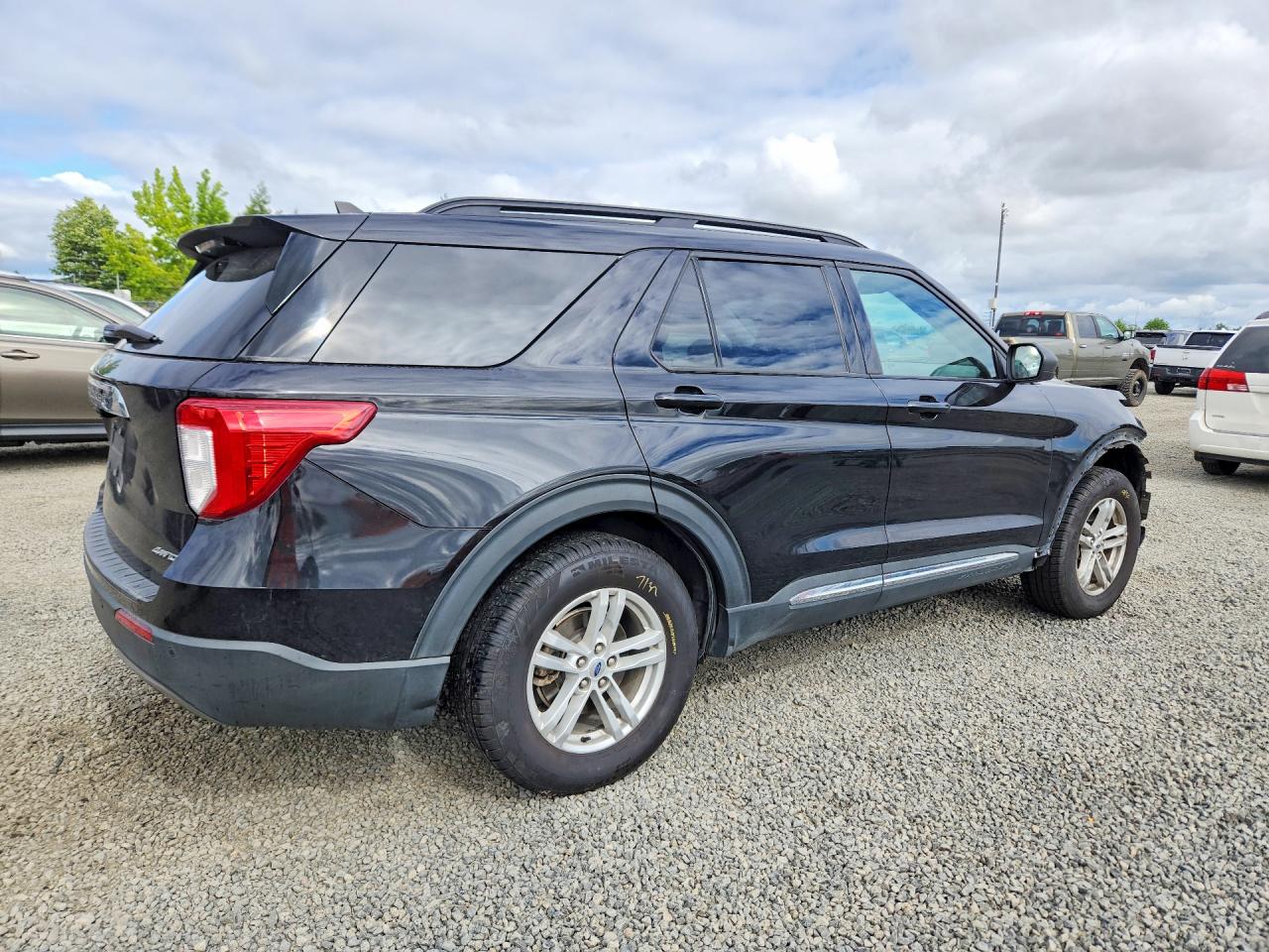 2022 FORD EXPLORER XLT — снимка 3