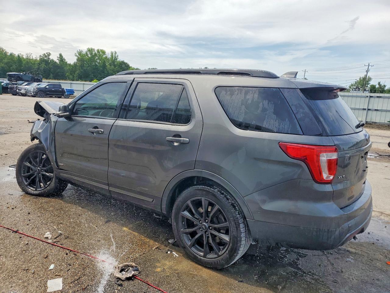 2017 FORD EXPLORER XLT — снимка 2