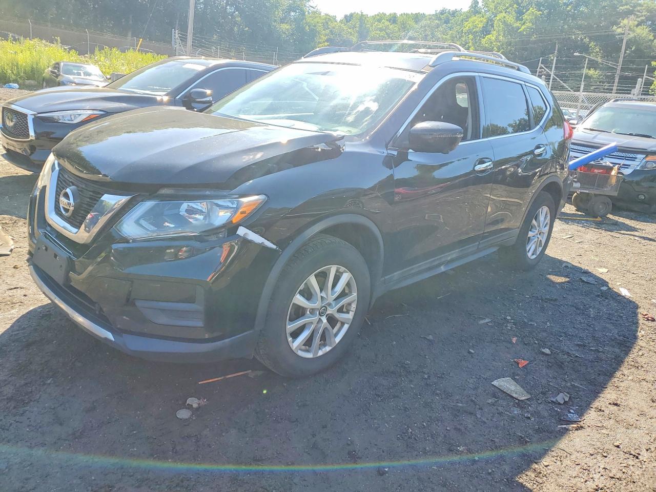 2017 NISSAN ROGUE SV