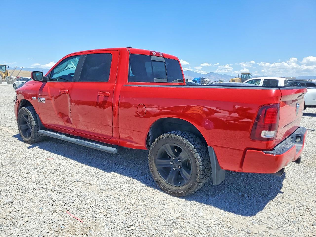 2017 RAM 1500 SPORT — снимка 2