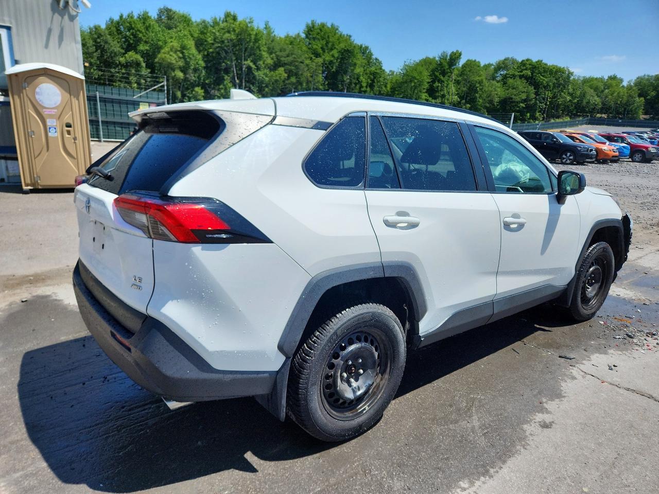 2020 TOYOTA RAV4 LE — снимка 3