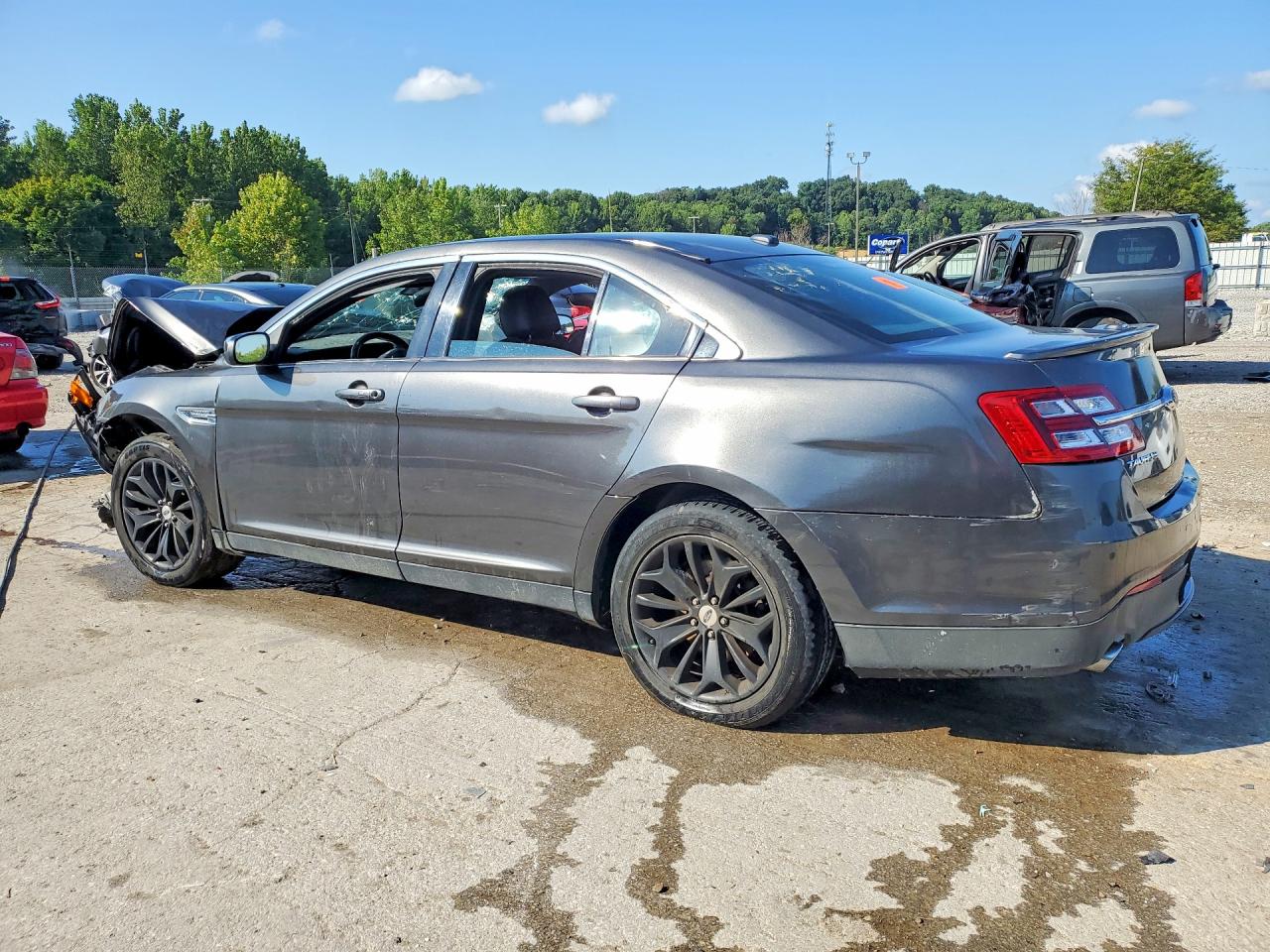2017 FORD TAURUS LIMITED — снимка 2