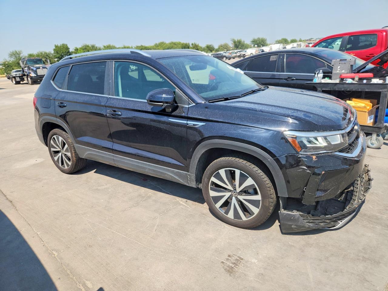 2023 VOLKSWAGEN TAOS SE — снимка 4