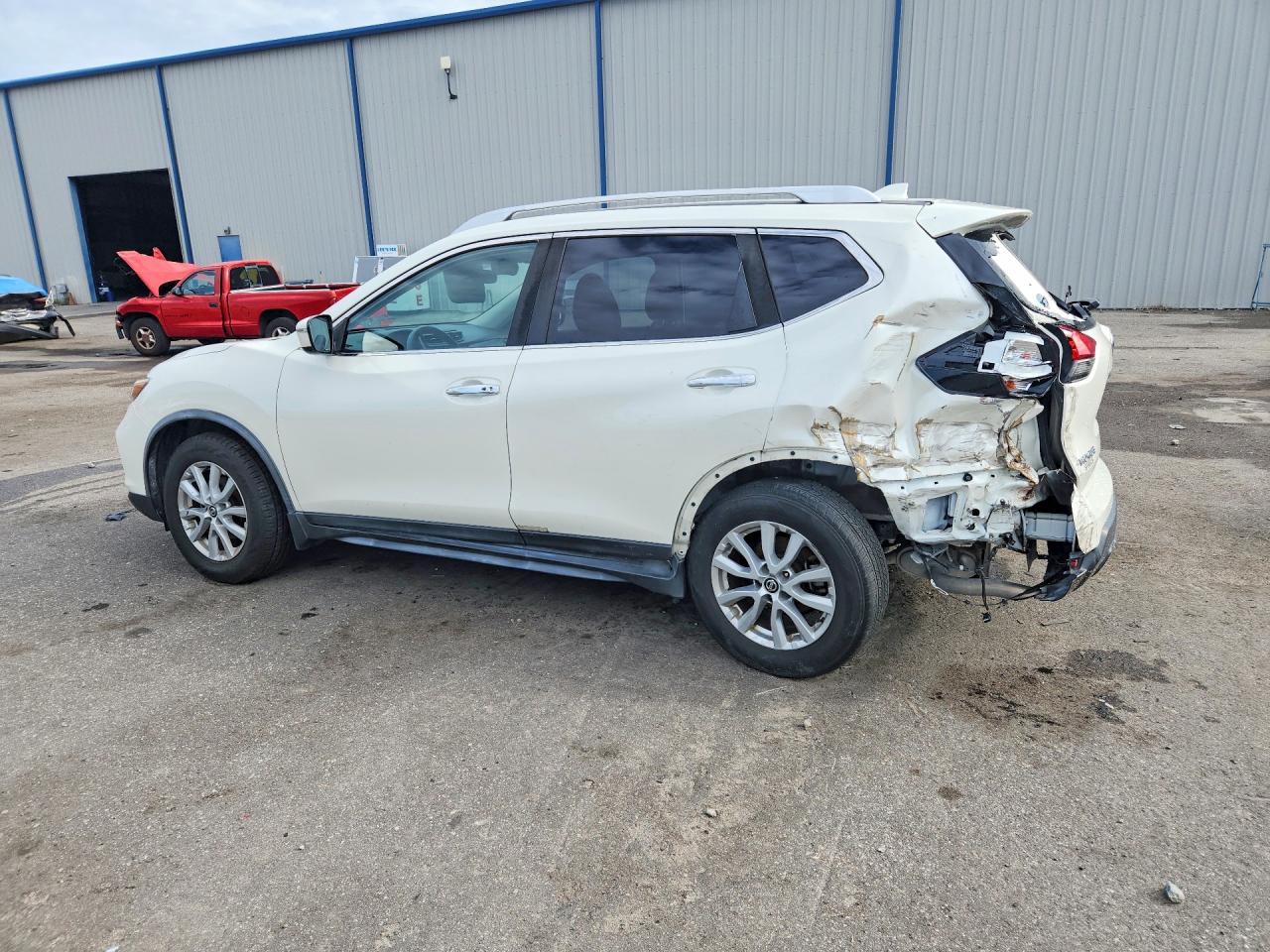 2018 NISSAN ROGUE SV — снимка 2