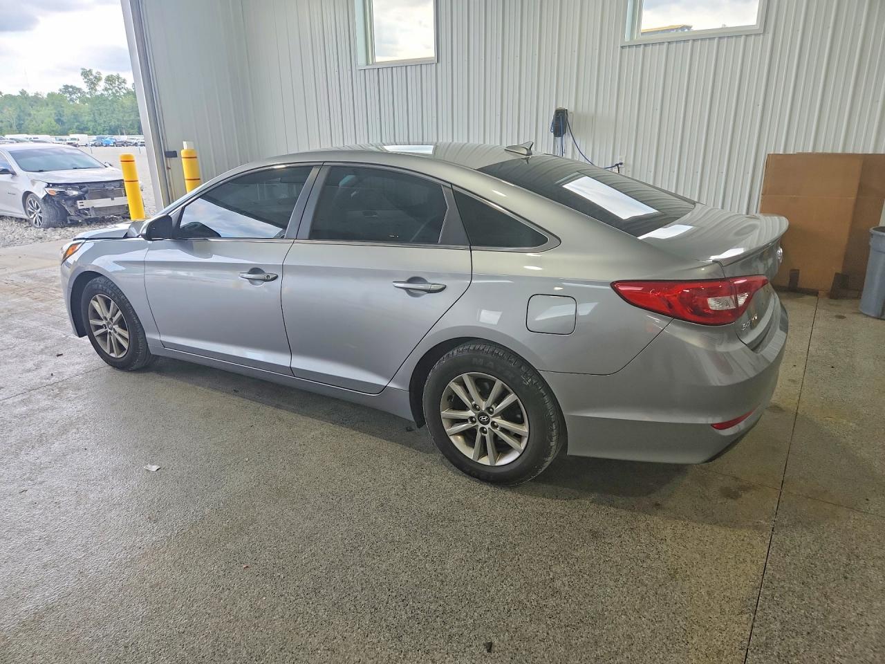 2015 HYUNDAI SONATA SE — снимка 2
