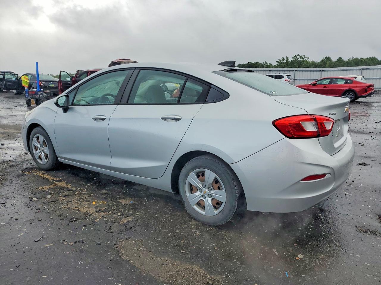 2018 CHEVROLET CRUZE LS — снимка 2