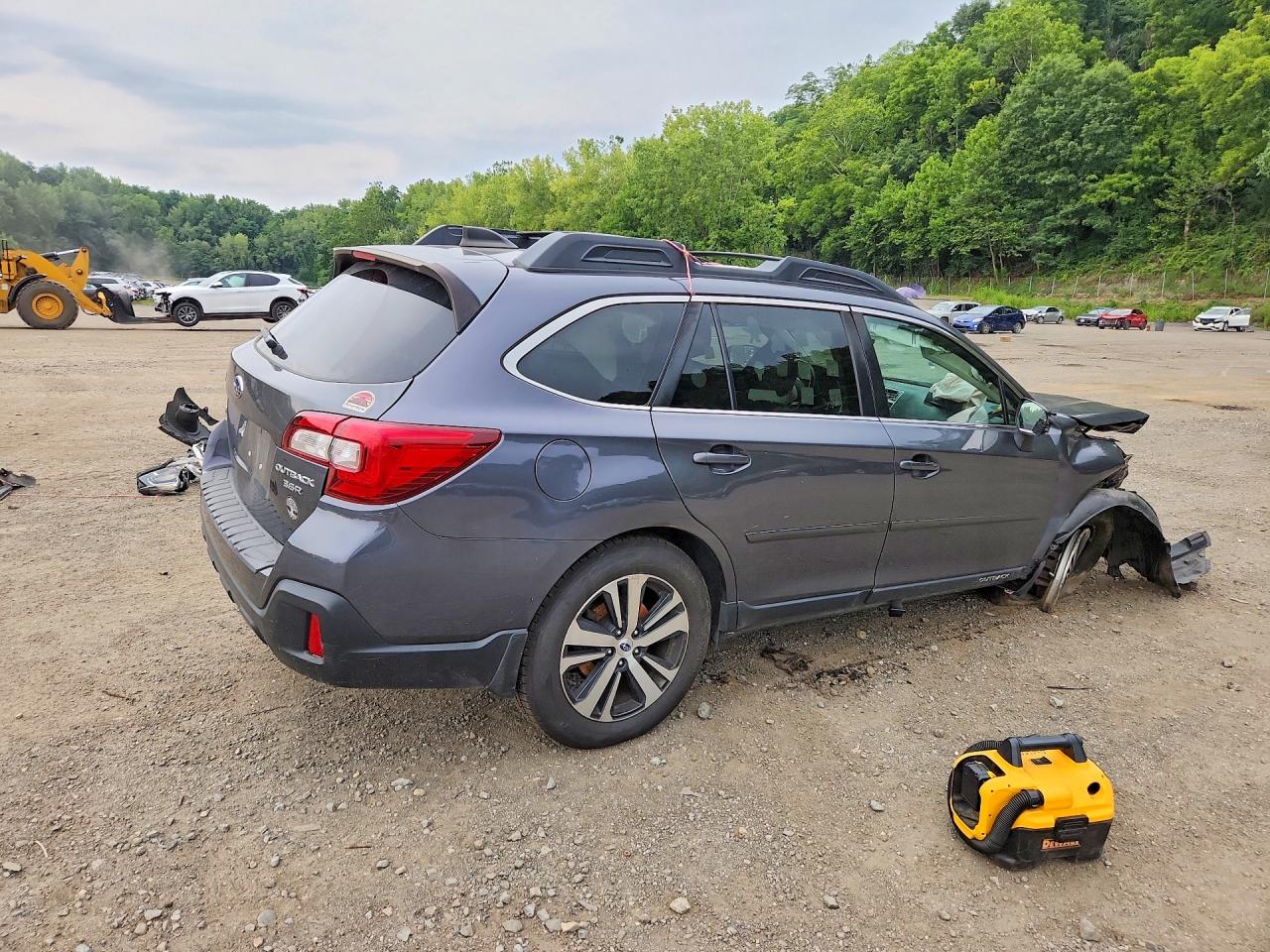 2019 SUBARU OUTBACK 3.6R LIMITED — снимка 3