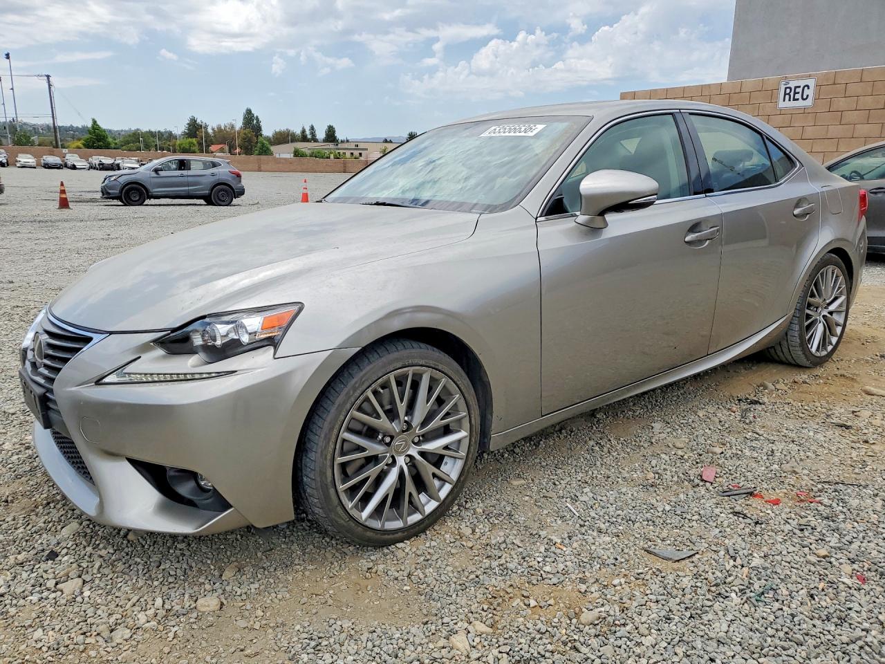 2016 LEXUS IS 200T