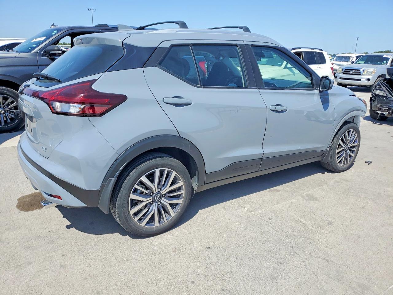 2024 NISSAN KICKS SV — снимка 3