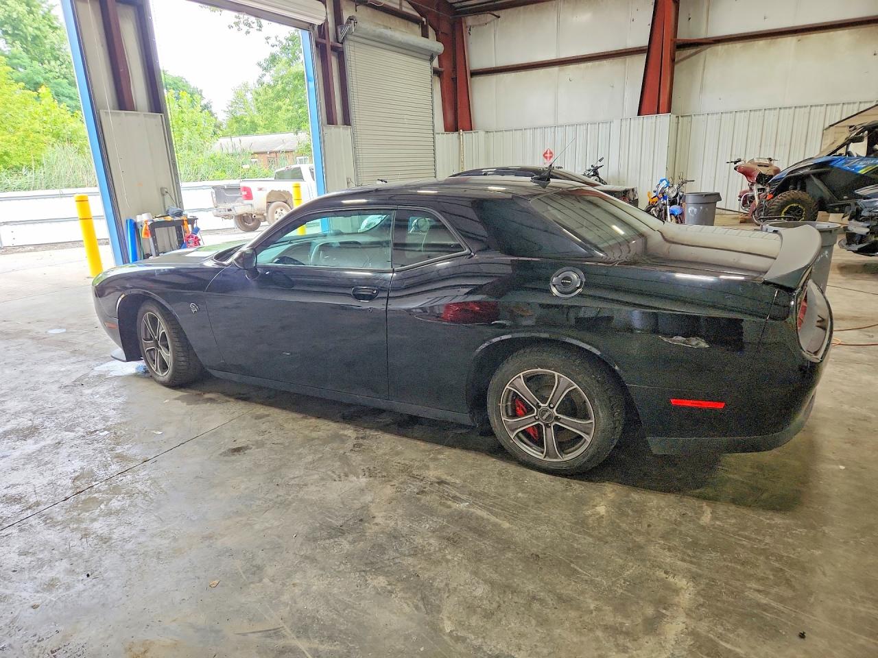 2016 DODGE CHALLENGER SRT HELLCAT — снимка 2