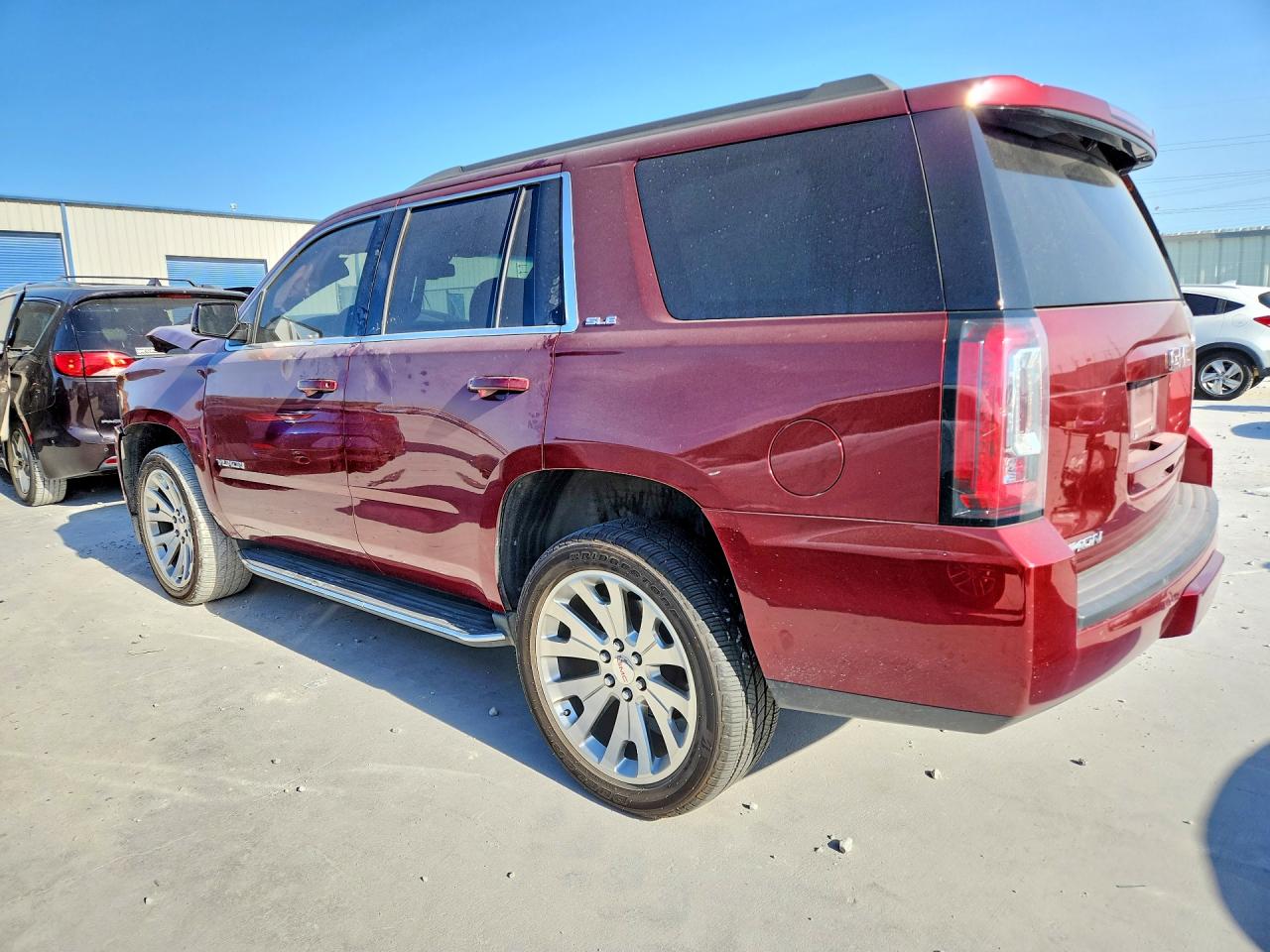 2016 GMC YUKON SLE — снимка 2