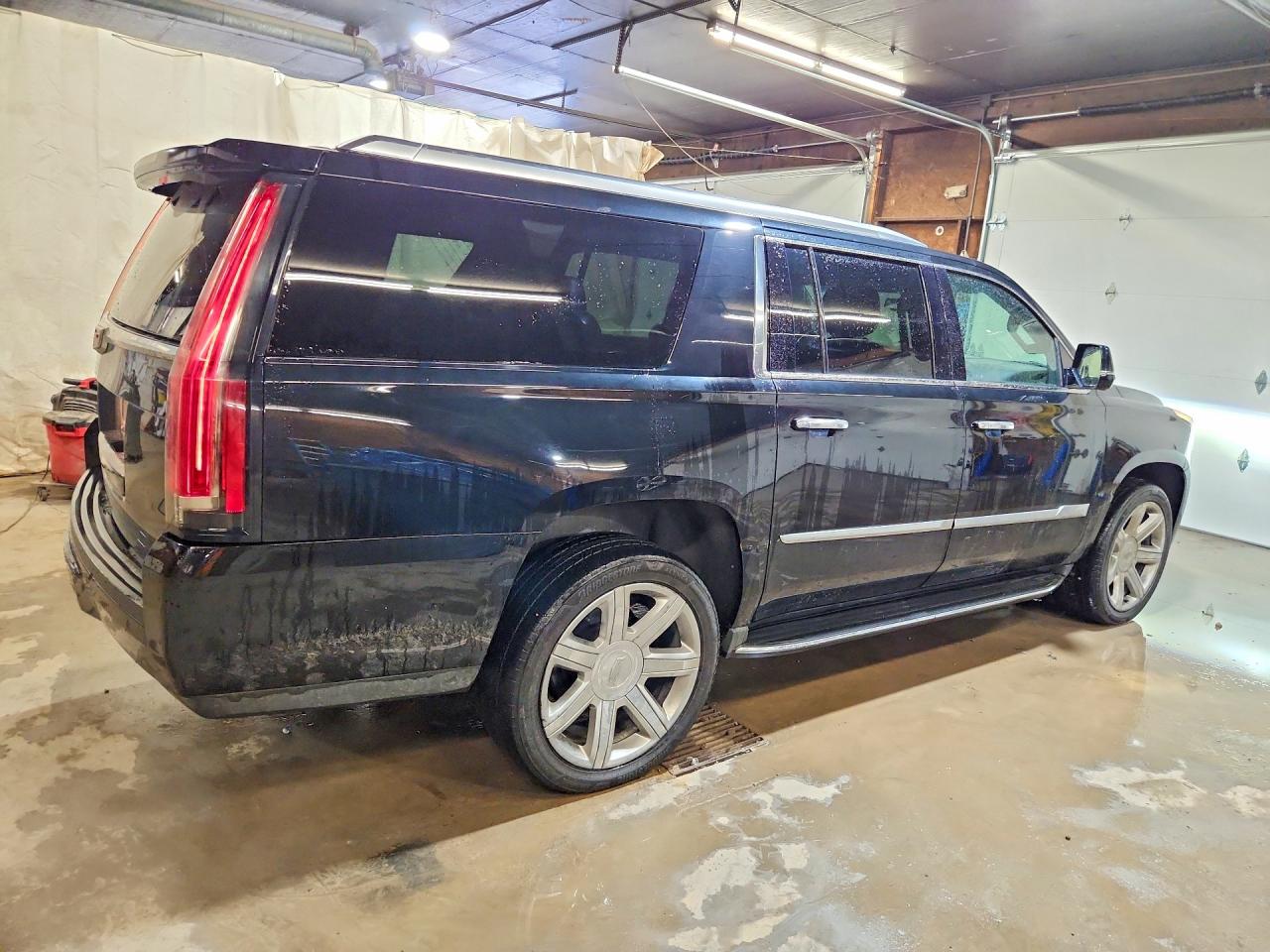 2020 CADILLAC ESCALADE ESV LUXURY — снимка 3