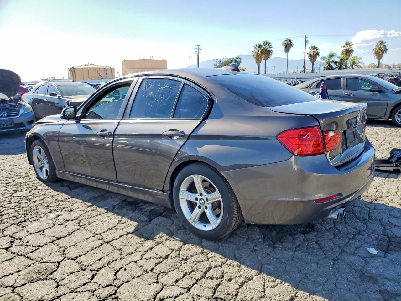 2013 BMW 328 I — снимка 2