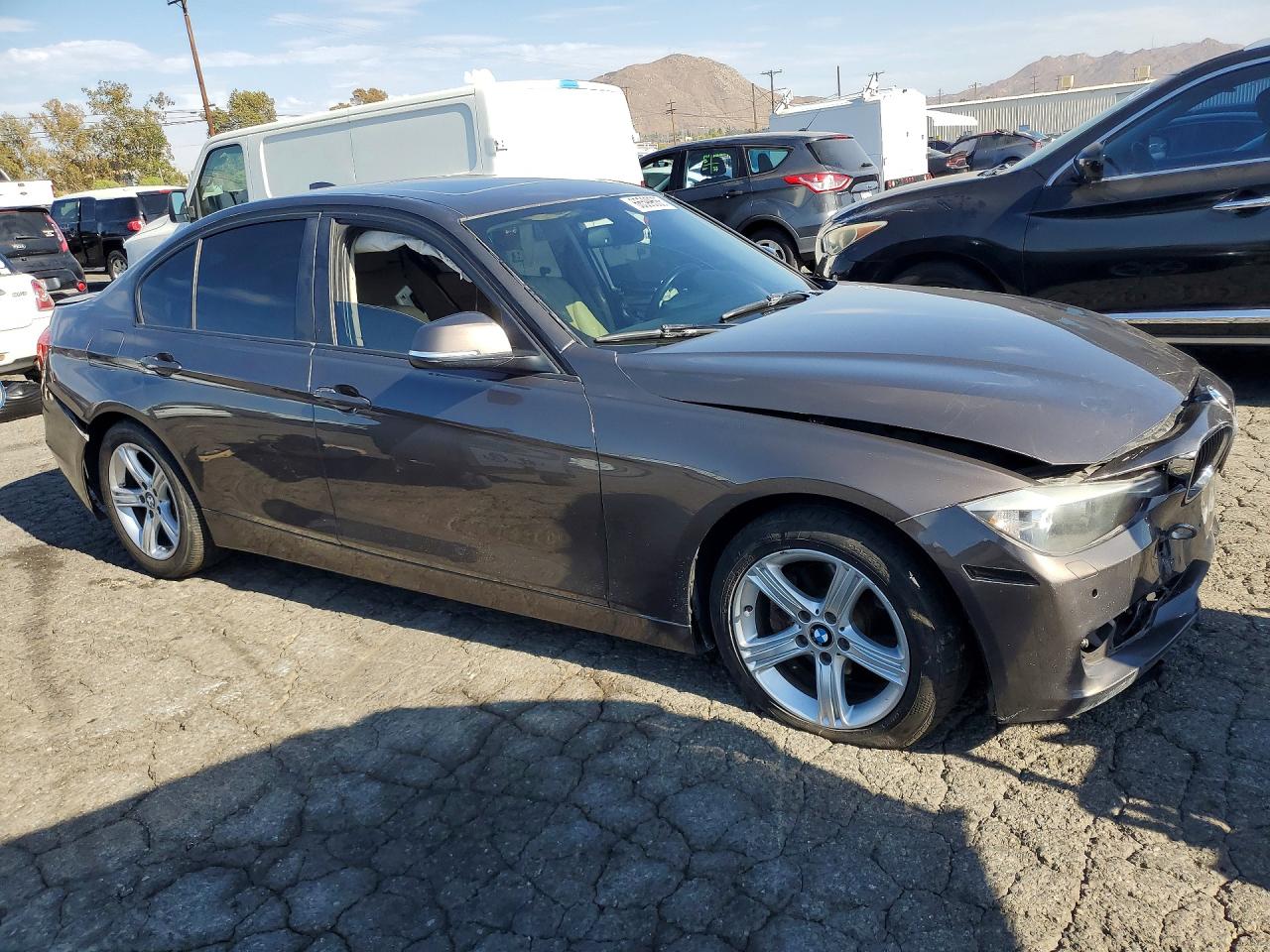 2013 BMW 328 I — снимка 4