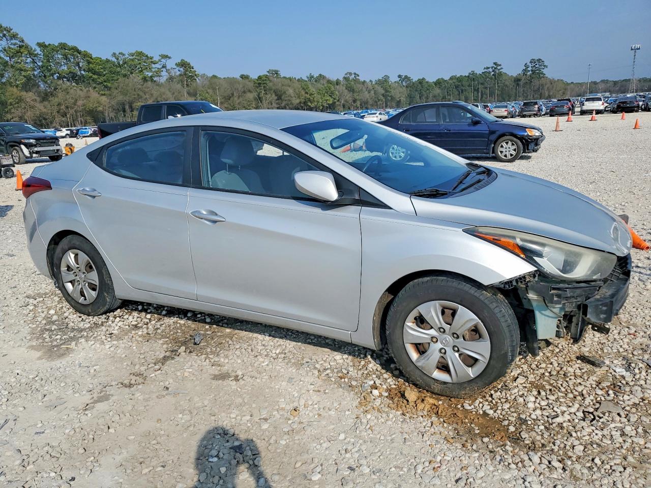 2016 HYUNDAI ELANTRA SE — снимка 4