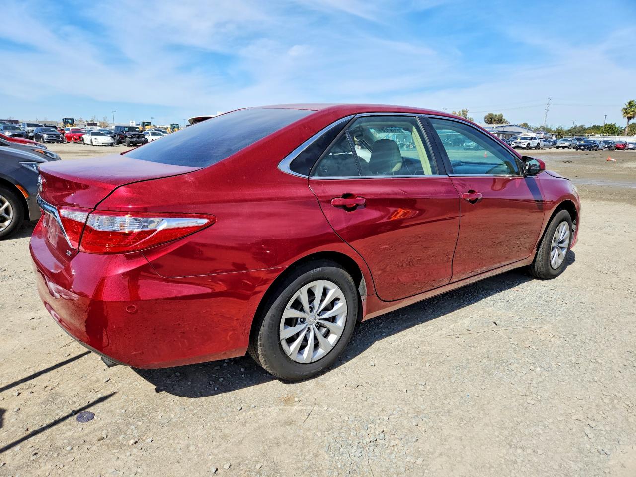 2015 TOYOTA CAMRY LE — снимка 3