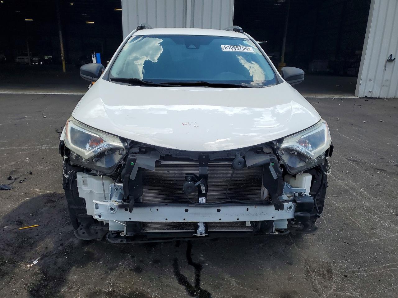 2018 TOYOTA RAV4 LE — снимка 5