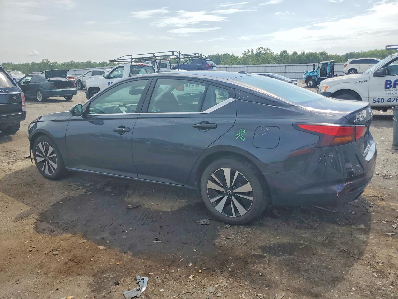 2019 NISSAN ALTIMA SV — снимка 2