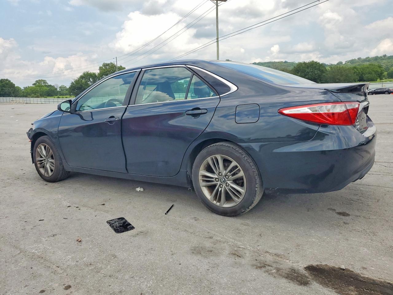 2016 TOYOTA CAMRY SE — снимка 2