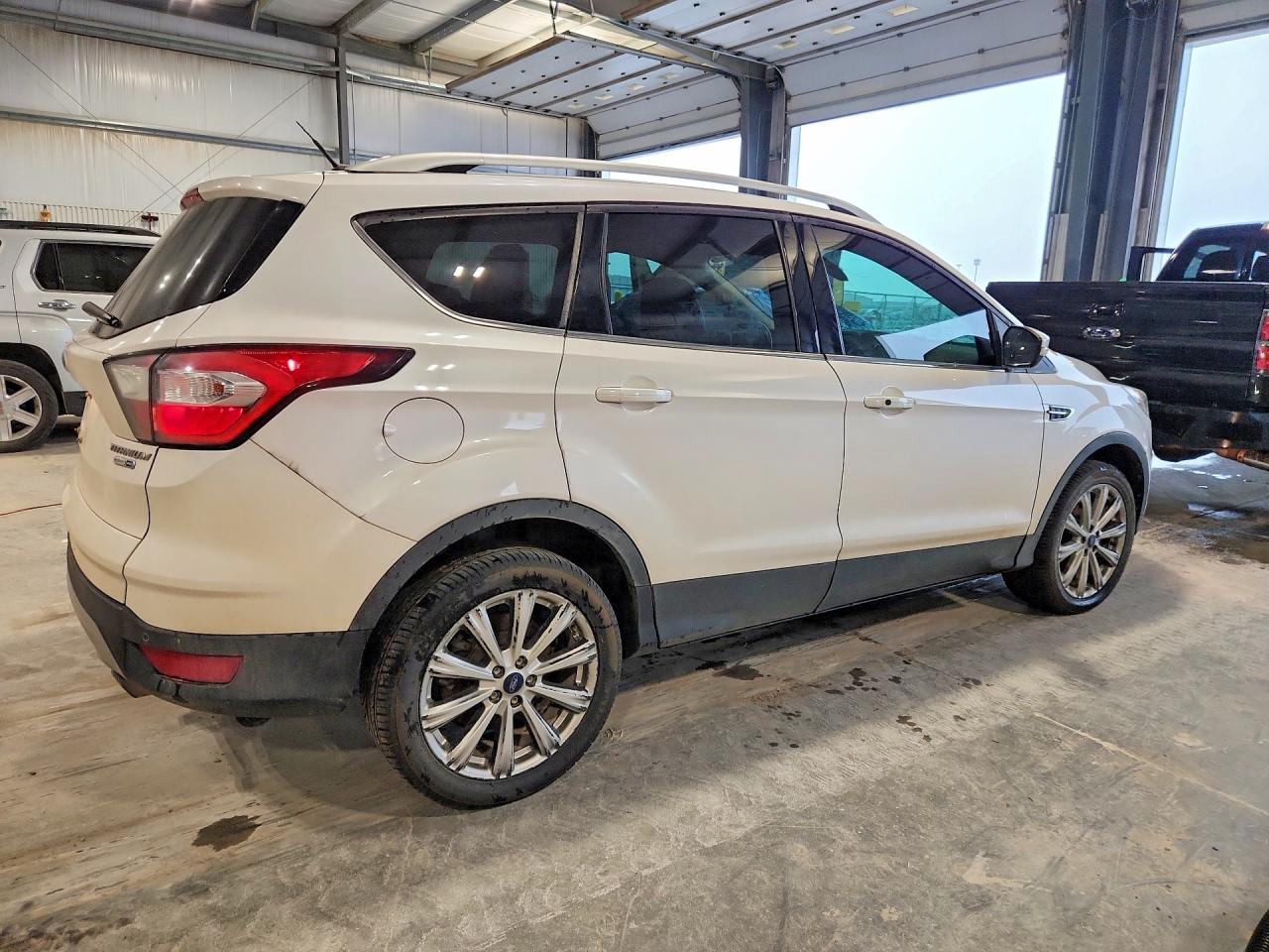 2017 FORD ESCAPE TITANIUM — снимка 3