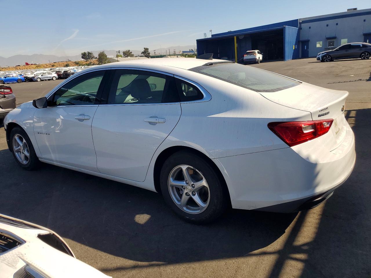 2018 CHEVROLET MALIBU LS — снимка 2