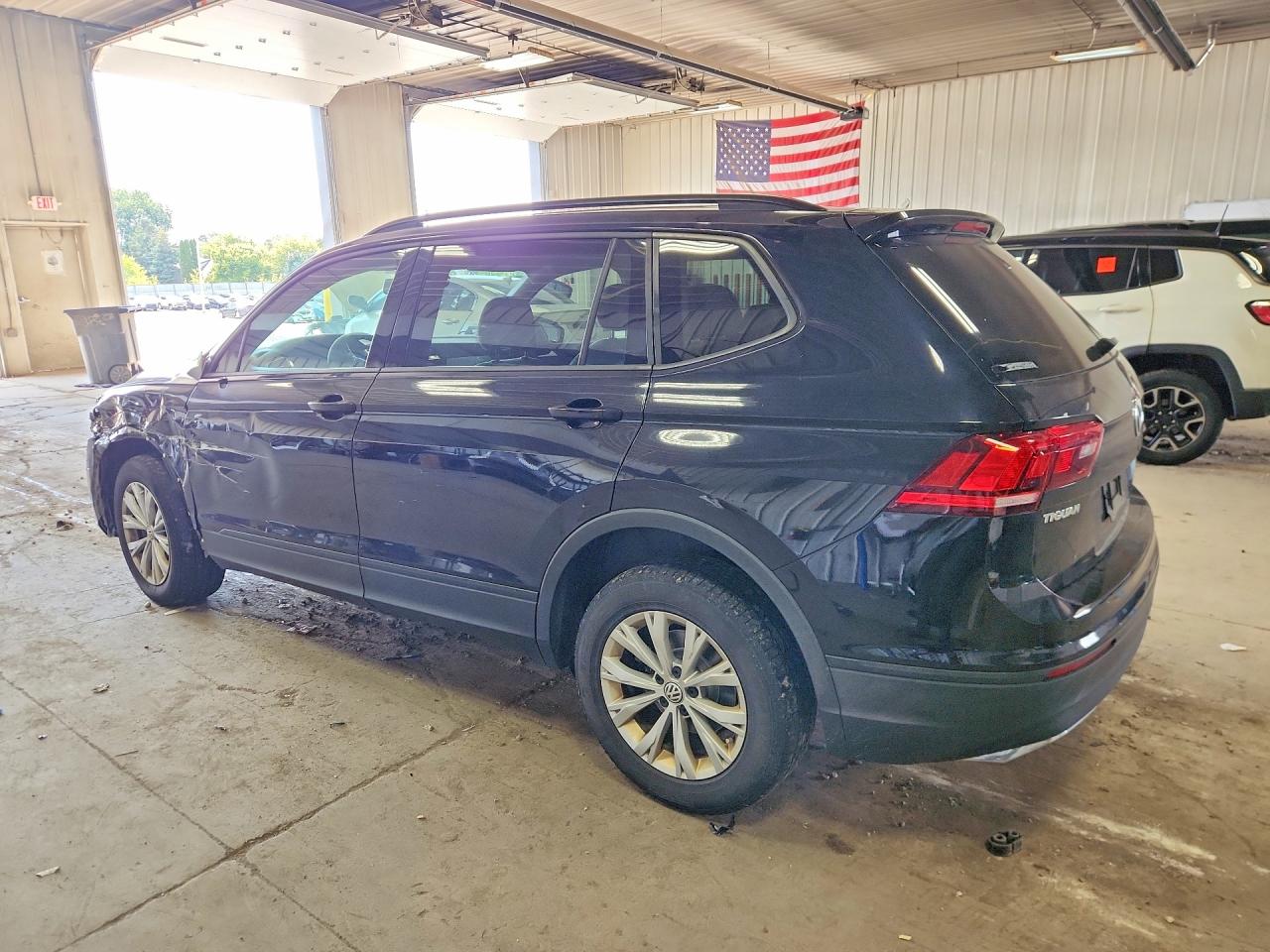 2018 VOLKSWAGEN TIGUAN S — снимка 2