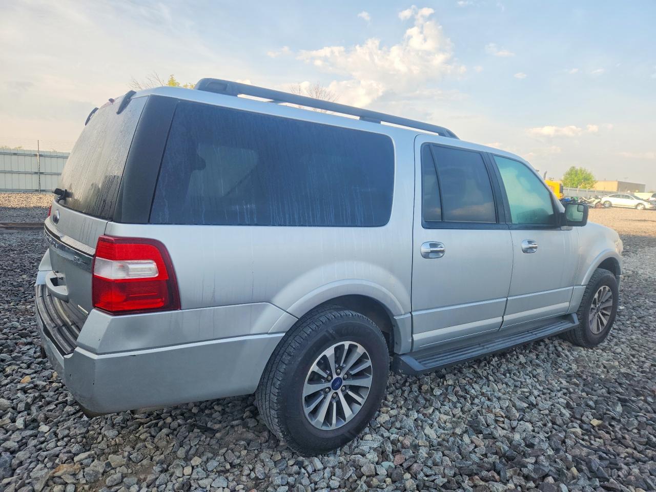 2017 FORD EXPEDITION EL XLT — снимка 3