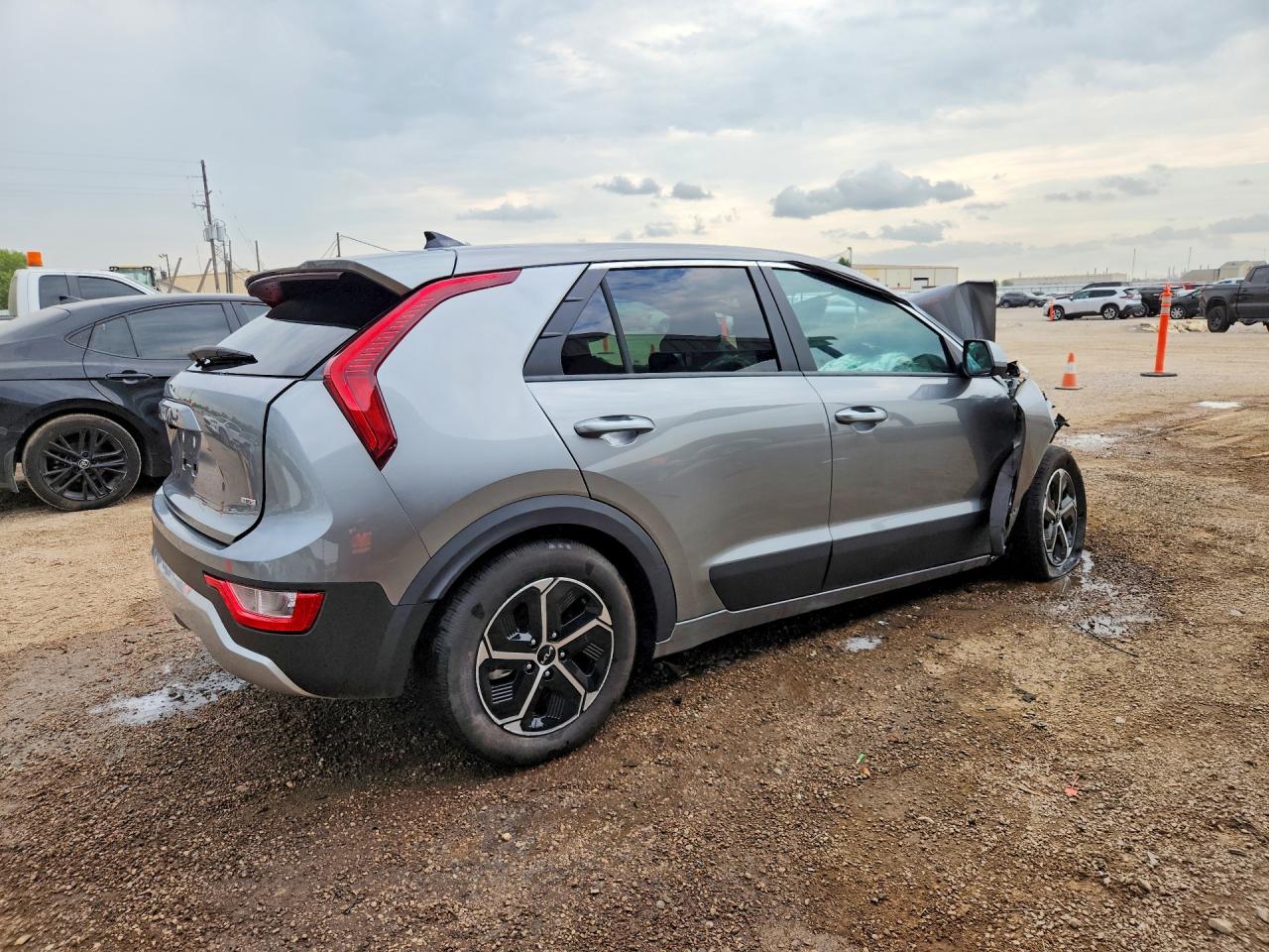 2026 KIA NIRO LX — снимка 3