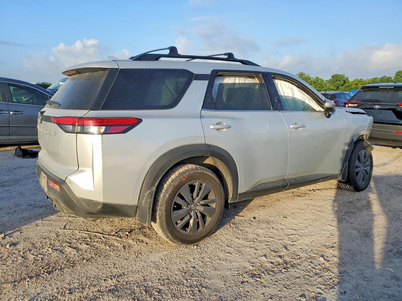 2022 NISSAN PATHFINDER SV — снимка 3