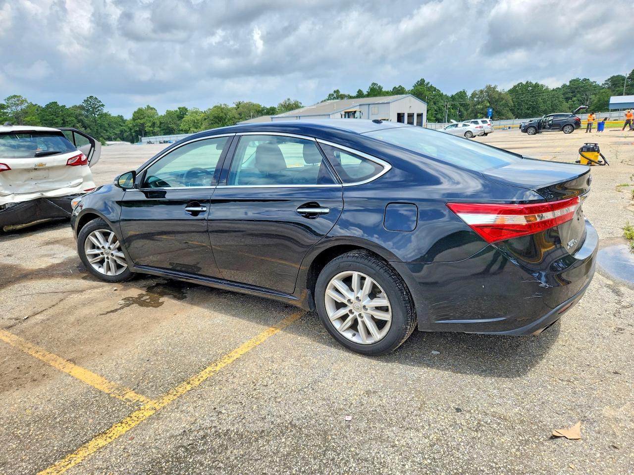2015 TOYOTA AVALON XLE — снимка 2